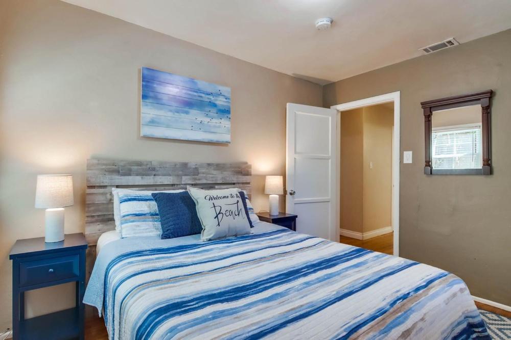 Crown J E W E L Holiday home *
