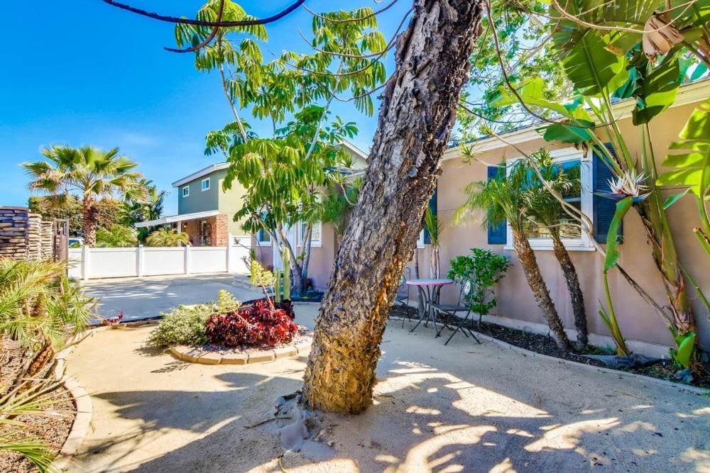 Crown J E W E L Holiday home *