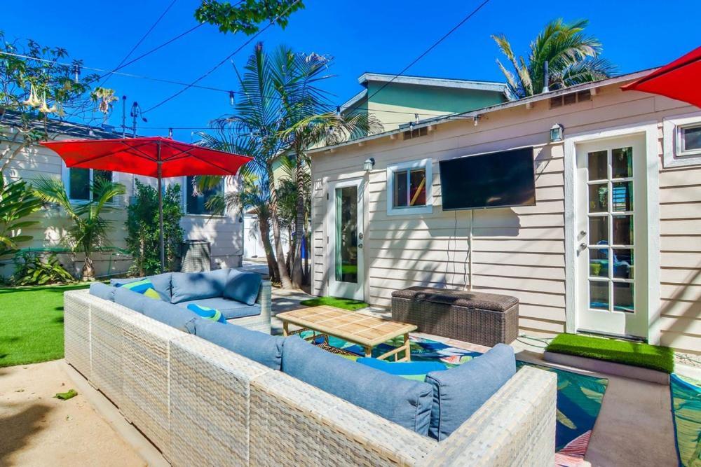 Crown J E W E L Holiday home
